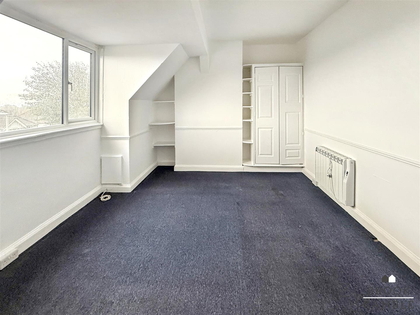 2 Bedroom Flat. Victoria Drive in Eastbourne,  6